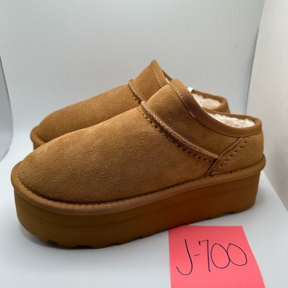 CUSHIONAIRE Women's Genuine Suede Cozy Mule Platform +Memory Foam 7 CHESTNUT - Picture 3 of 7